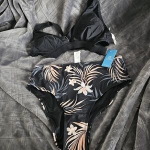 Cupshe Black and Cream Floral Bikini Set